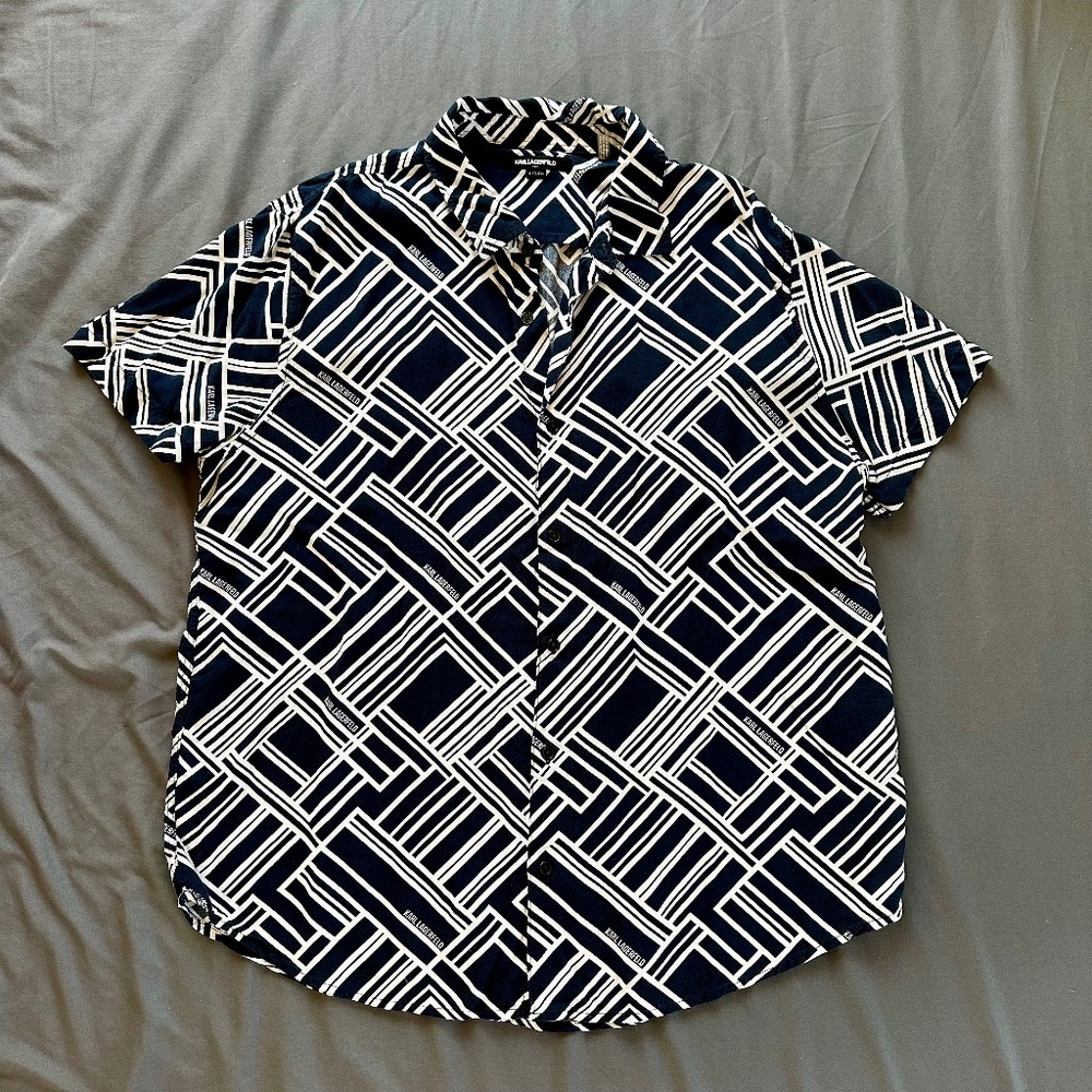 Karl Lagerfeld Paris Button-Up Collard Shirt Pattern Short Sleeves Viscose